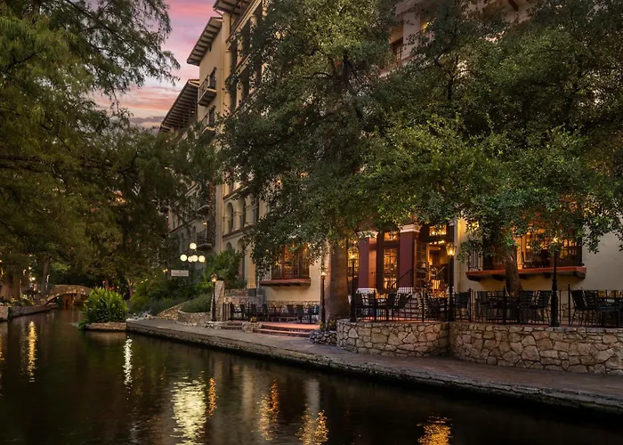 Best Hotels Along the Iconic River Walk San Antonio