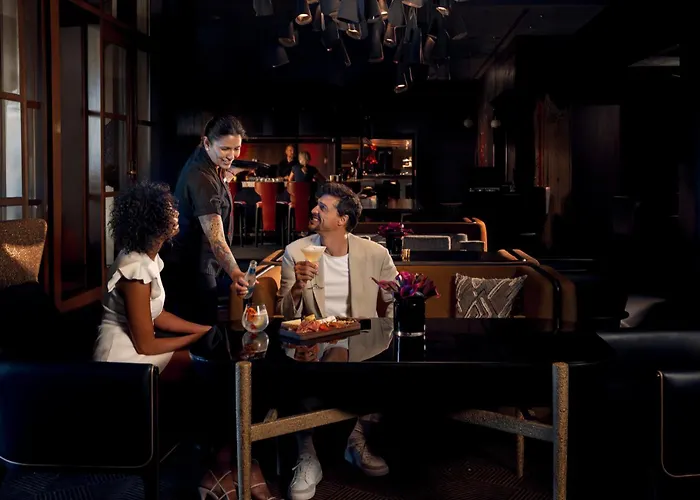 Best 5-Star Hotels Near Disney Orlando