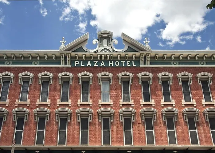 Top Old Las Vegas Strip Hotels